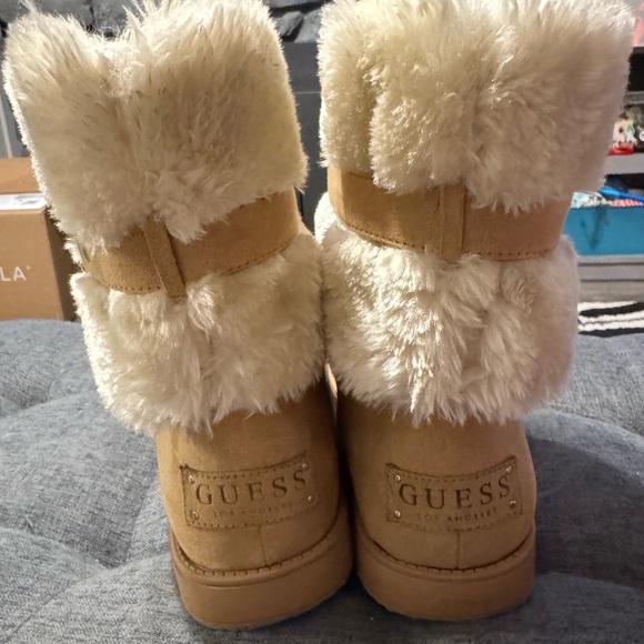 Guess Cream and Tan Fur Boots - Picture 4 of 7